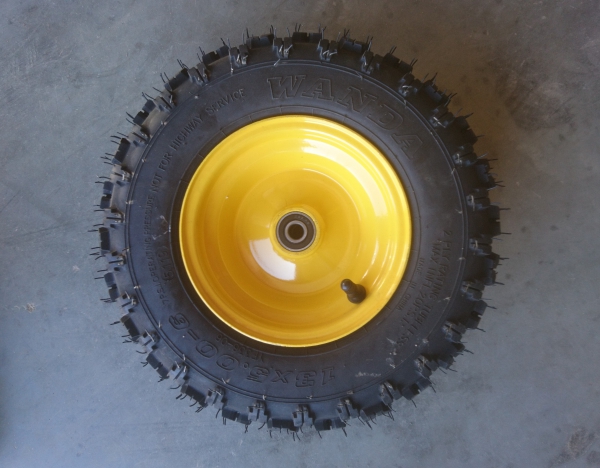 Reifen mit Felge vorne für Kindertraktor 110ccm